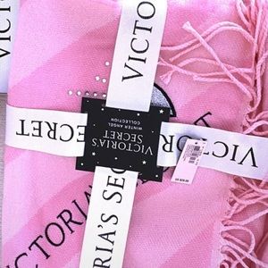 Victoria secret scarf